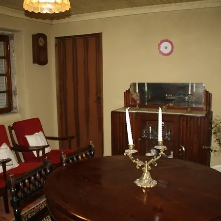 House Nyaraló Oliveira de Frades